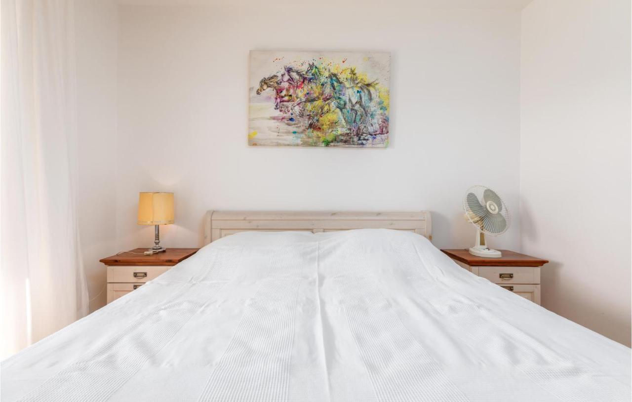 3 Bedroom Awesome Apartment In Pula Pula