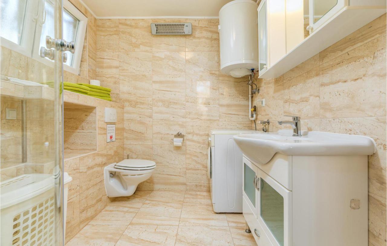 3 Bedroom Awesome Apartment In Pula Apartment Pula