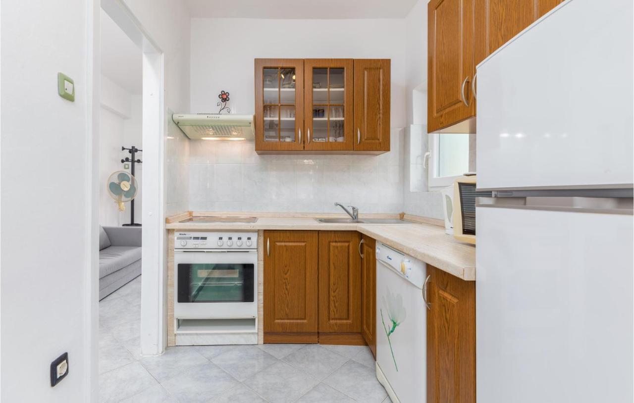 3 Bedroom Awesome Apartment In Pula
