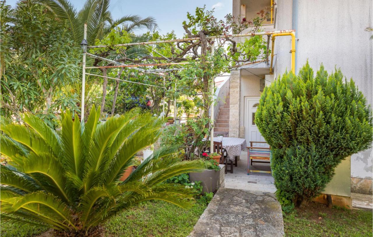 3 Bedroom Awesome Apartment In Pula Apartment Pula