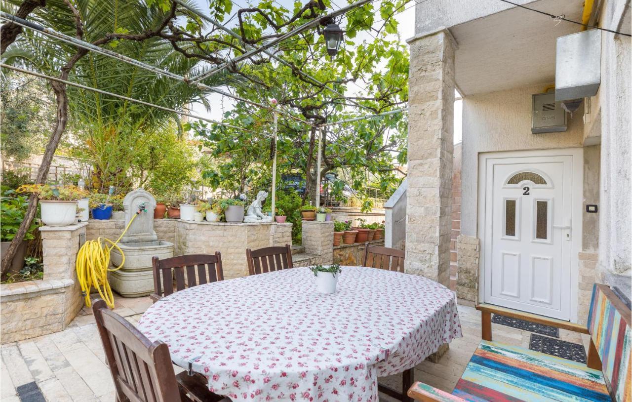 3 Bedroom Awesome Apartment In Pula Pula